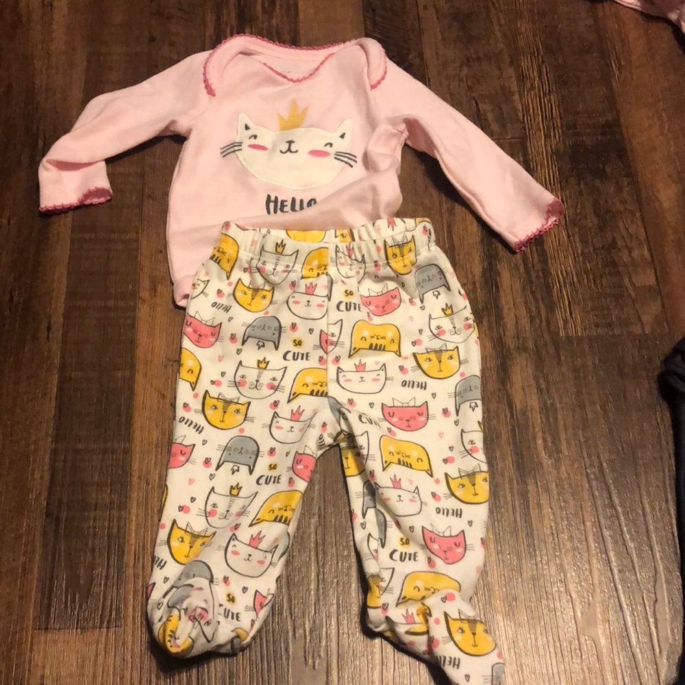 Kitty outfit